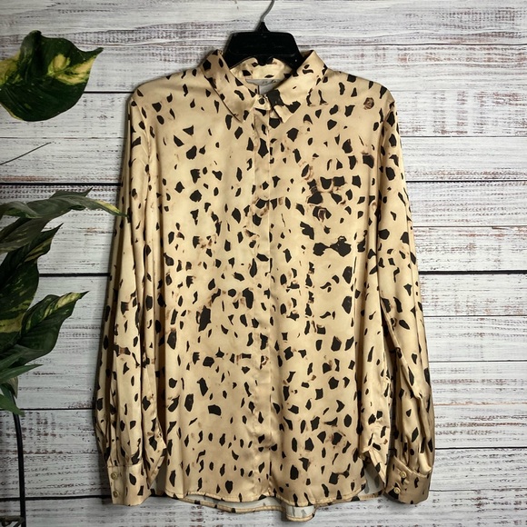 Was💲20! EUC H&M animal print long sleeve multicolored button-down blouse - Picture 16 of 16